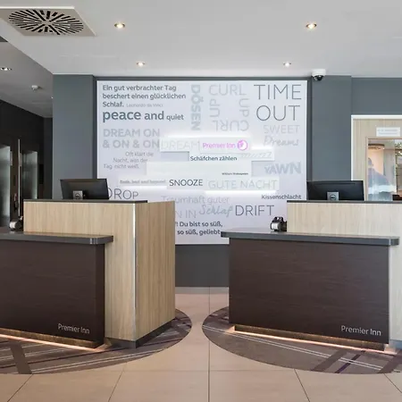 Hotel Premier Sued